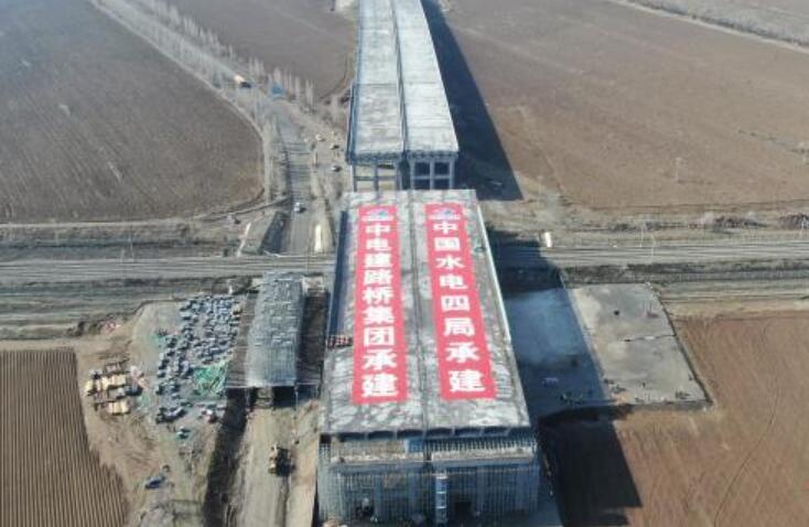 新疆單體最大、橋面最寬、重量最大的轉(zhuǎn)體橋成功轉(zhuǎn)體